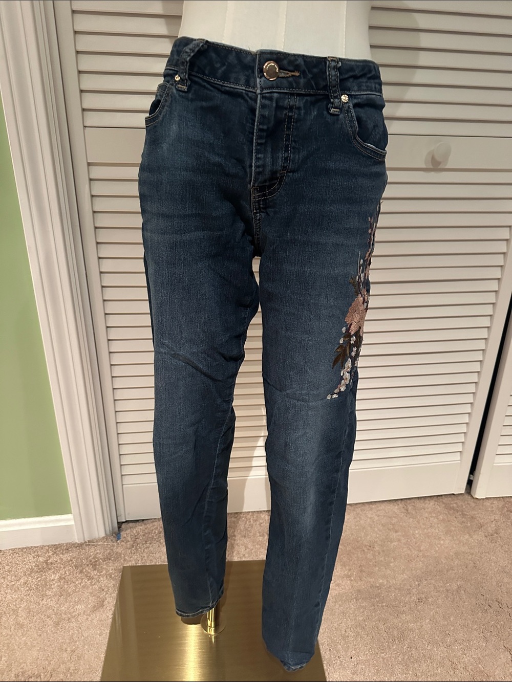 Jennifer Lopez Women’s Navy Skinny Jeans with Side Floral Embroidery